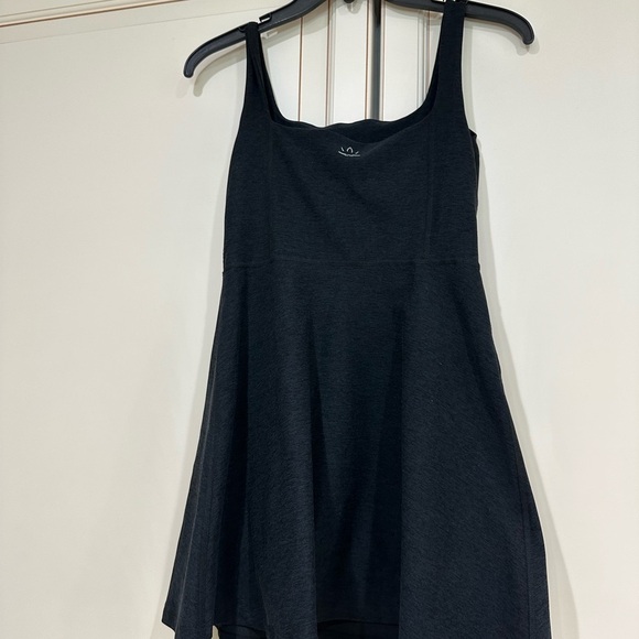 BEYOND YOGA
Charmed Minidress Made in USA (D6) - Picture 3 of 5